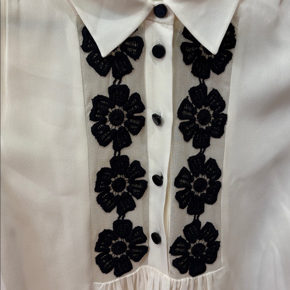 Kate Spade Daisy Lace Silk Blouse, cream white color. Size L. Silk. Gently worn. - Picture 2 of 7